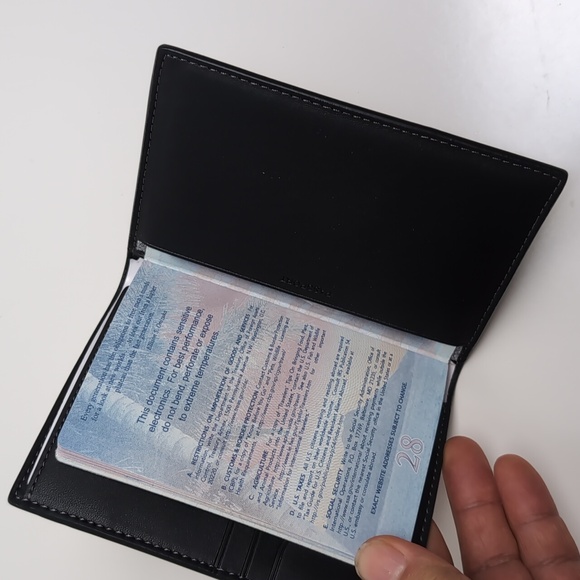 Coach 1283 Passport Case Signature Canvas W/Travel Patches Mahogany Multi (Last) - Picture 7 of 12